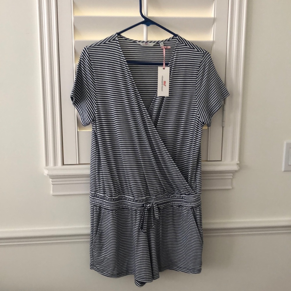Vineyard Vines women’s romper